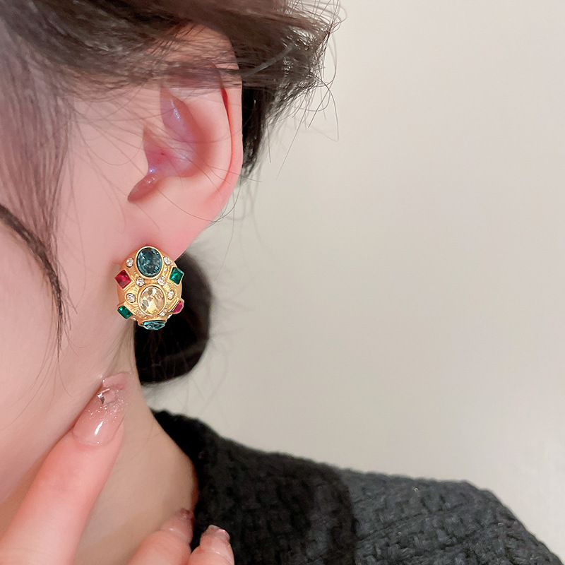 Retro C Shape Copper Irregular Plating Artificial Pearls Earrings Ear Studs 1 Pair