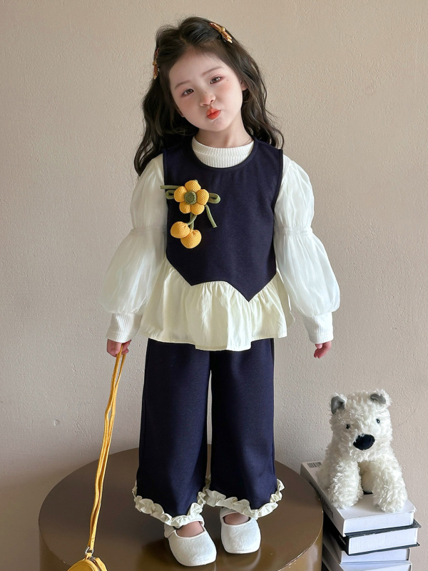 女童套装秋季2025新款洋气时髦泡泡袖打底衫儿童超好看秋装三件套|undefined