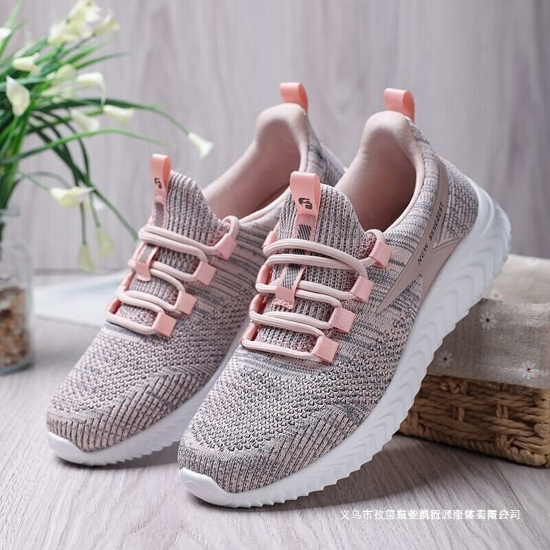 Women's spring and autumn travel shoes, comfortable and casual athletic shoes for moms, soft-soled, non-slip, lightweight walking shoes for middle-aged and elderly women