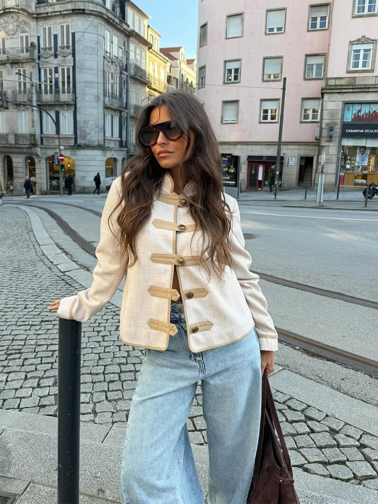 short autumn retro jacket
