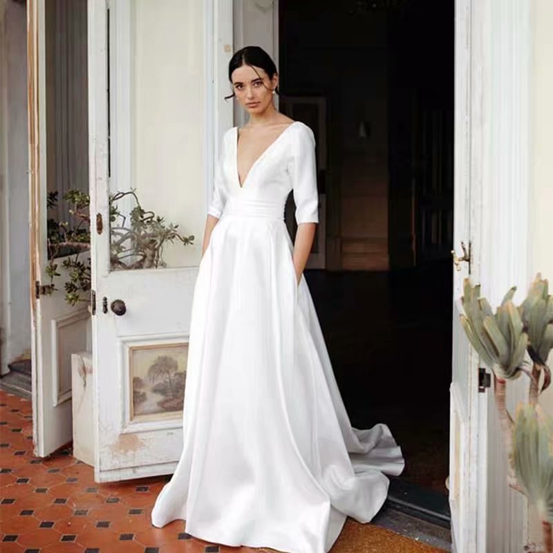 Comercio exterior europeo y americano Amazon AliExpress deseo nuevo vestido de novia sexy profundo escote en V backless satén simple personalizable