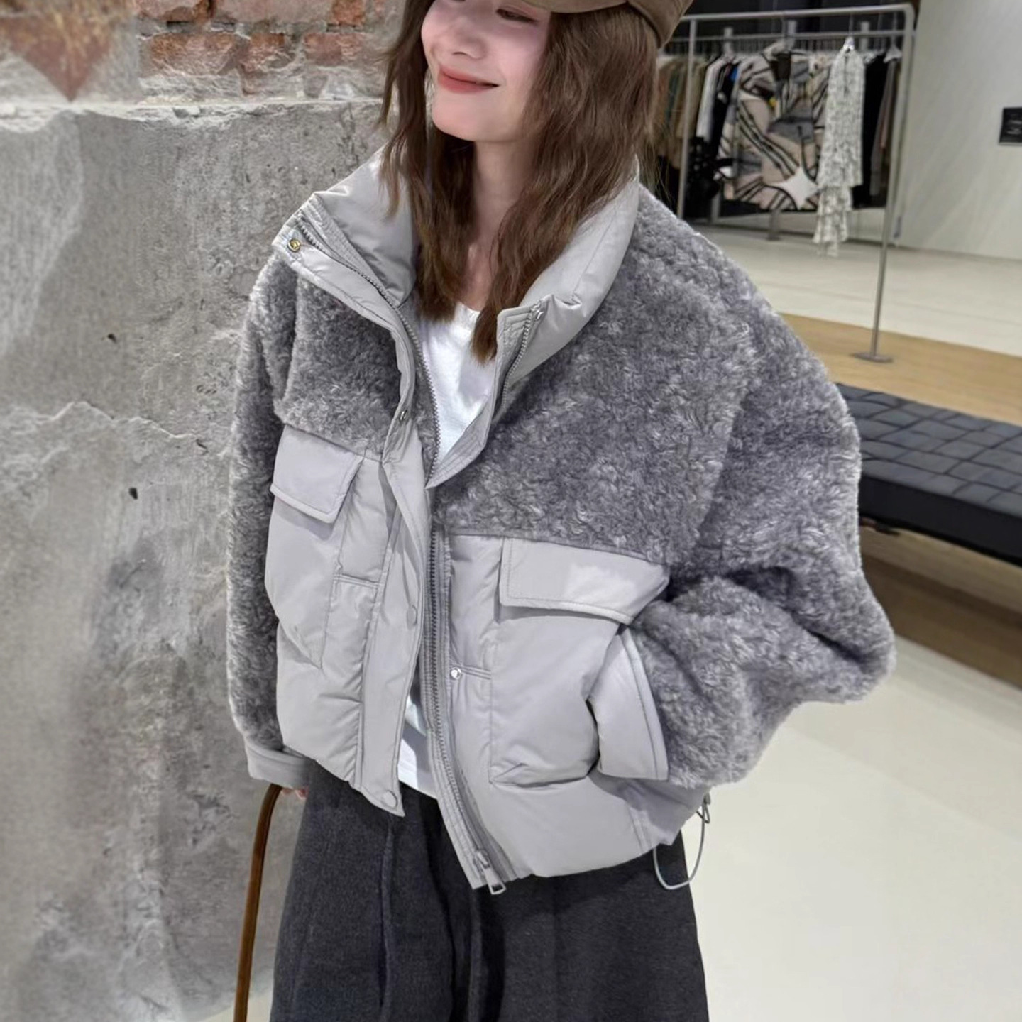 洋气设计感毛毛拼接保暖白鸭绒羽绒服女减龄显瘦立领外套2025新品