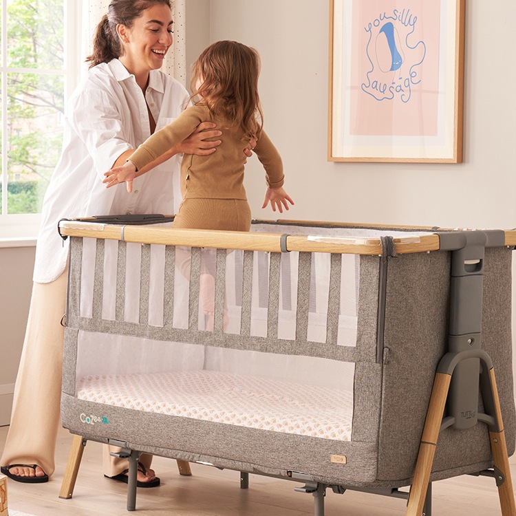 British Tutti Crib Growth Type Multi-Functional Foldableable Splicing Large Bed Removable Kidsren's Bed Cozeexl