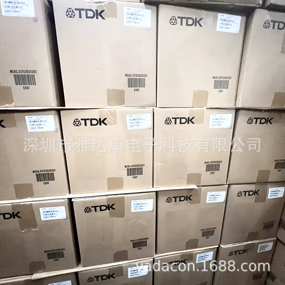 EPCOS  原装 现货 替C67 3X55.8UF薄膜电容 C67W155HJ002700 、