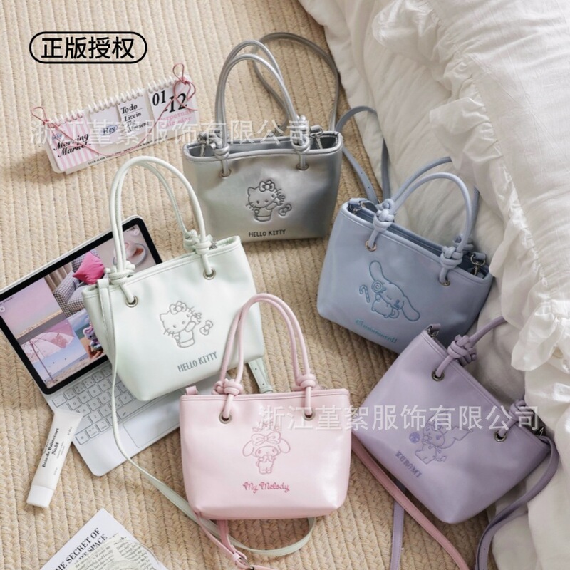 Officially licensed Sanrio shoulder bag, 2026 retro casual new style, fashionable and minimalist tote bucket bag
