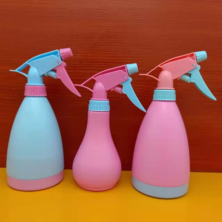 现货园艺浇花500ml手扣式糖果色喷水壶清洁多肉盆景浇花塑料喷壶