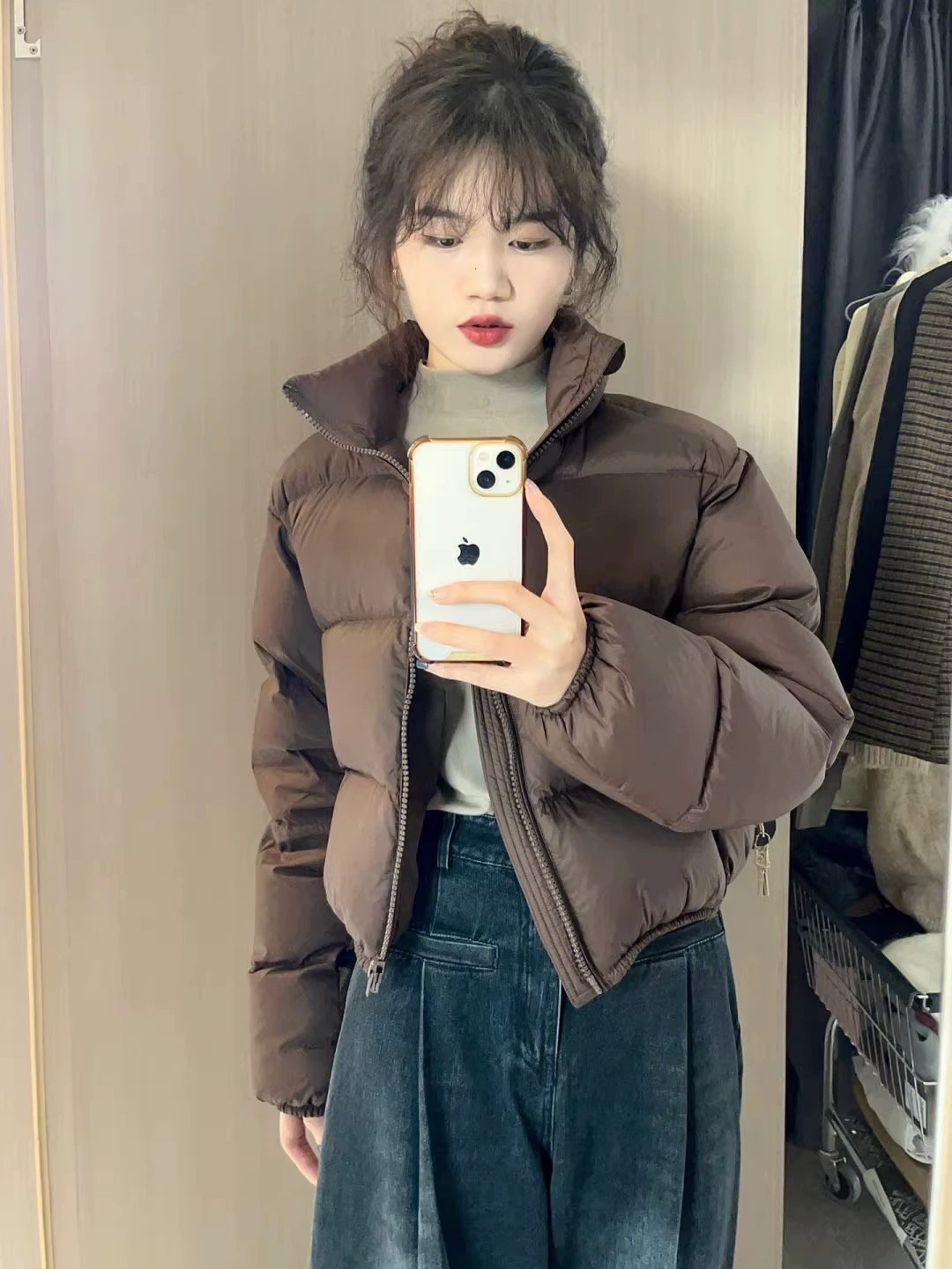 White Duck Down Puffer Jacket For Women Trendy Kendall Jenner Style_voghion.com