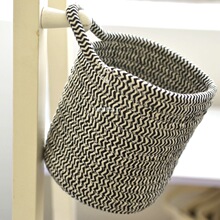 �޾�СMIU�������P耳׵��ռ{�ľ����ռ{�𱱚W�b�ռ{Ͱ�����ɫ