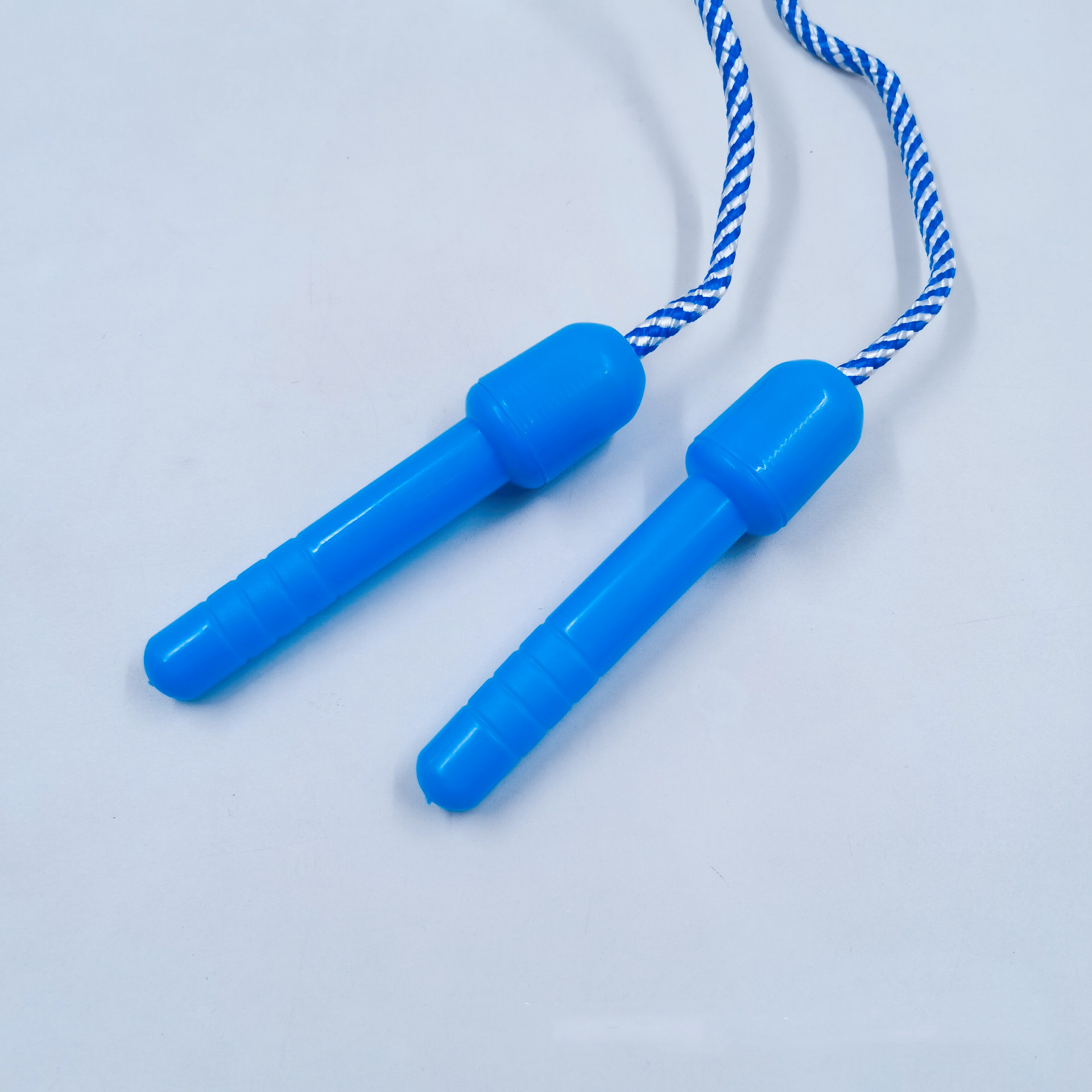 O1CN01Gi3UXM2Iku1f1R9im_!!3082