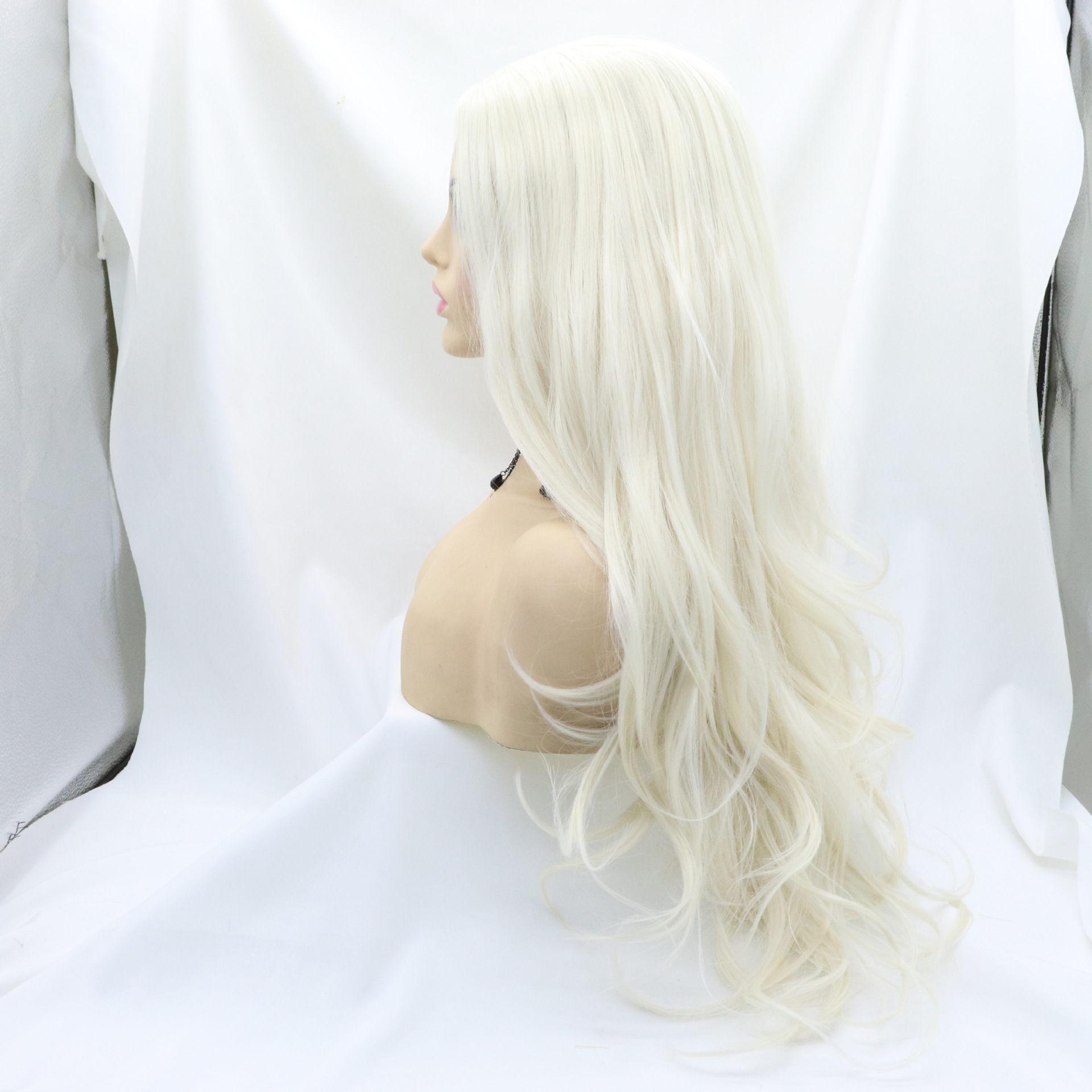 Europa y los Estados Unidos NEWLOOK frente de encaje moda nuevo cabello largo trenza larga pelucas transfronterizas Lace Frente Wigs