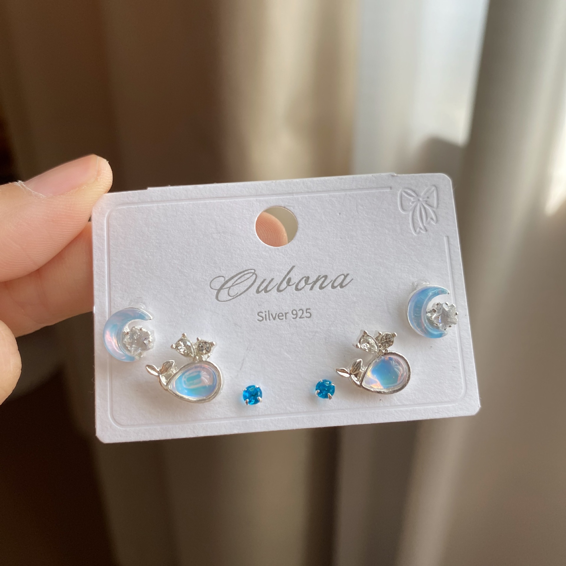 Pendientes redondos de color de aguja de plata Pendientes frescos y dulces Pendientes de todo fósforo de moda simple para mujer