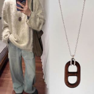 High Version Ebony Necklace Chain Big Pig Nose Necklace Women's Fashion Vintage Horseshoe Tail Chain All-match Woolen Chain