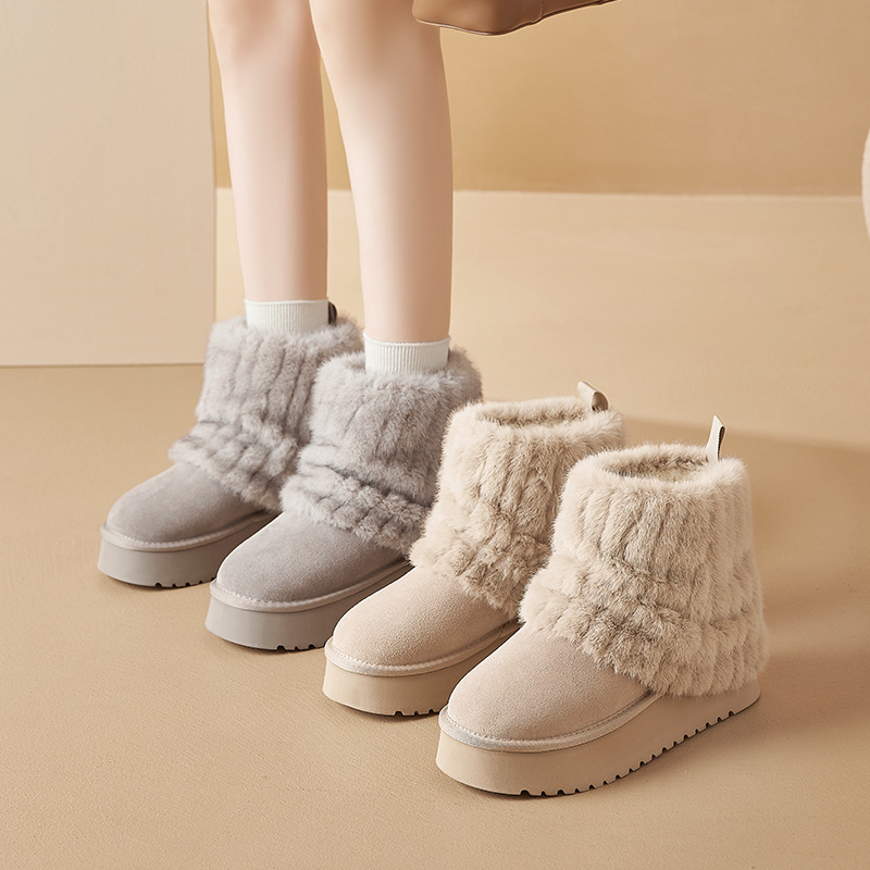 Botas de nieve de lana de león antiguo de invierno de mujer 2025 nuevas botas cortas de lana gruesas con pantalones de tubo medio grueso zapatos de algodón con suela gruesa