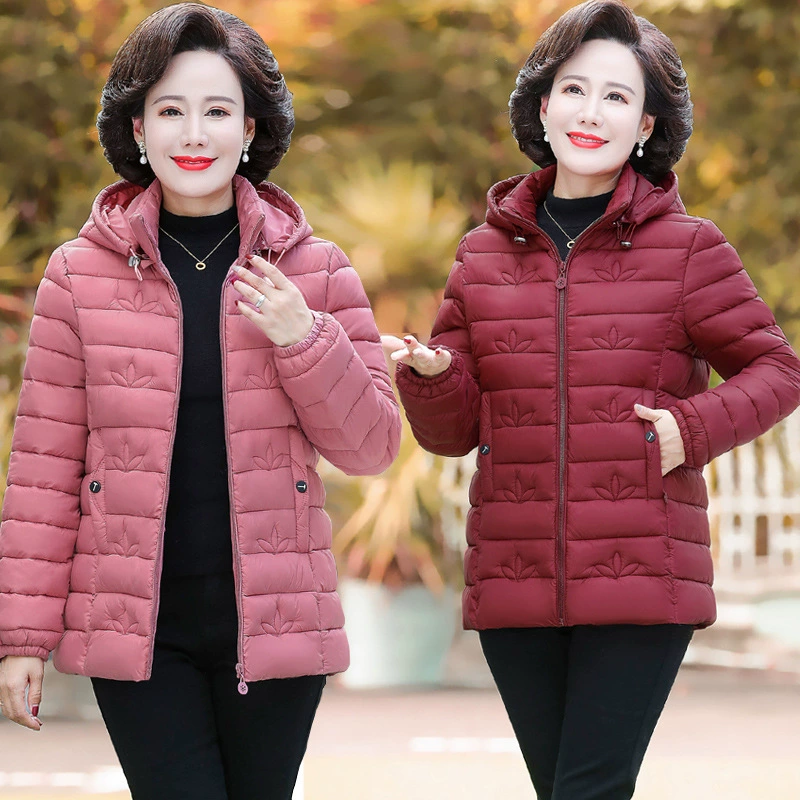 Короткое пальто для мамы с капюшоном и хлопковой подкладкой для женщин среднего возраста, осенне-зимнее пуховое пальто с хлопковой подкладкой для среднего и пожилого возраста, теплая маленькая куртка с хлопковой подкладкой