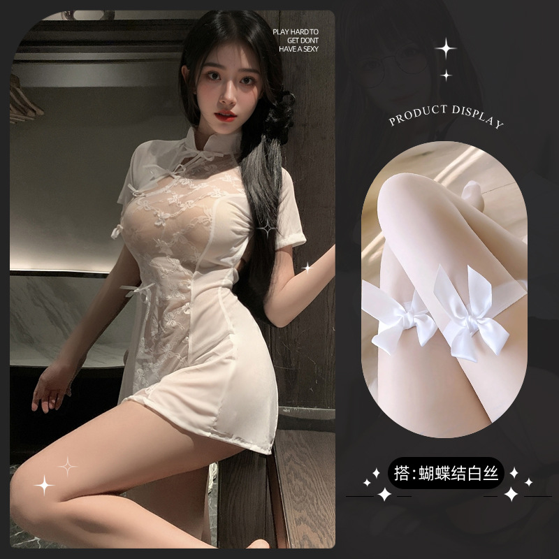 투명 치파오 + 나비 양말