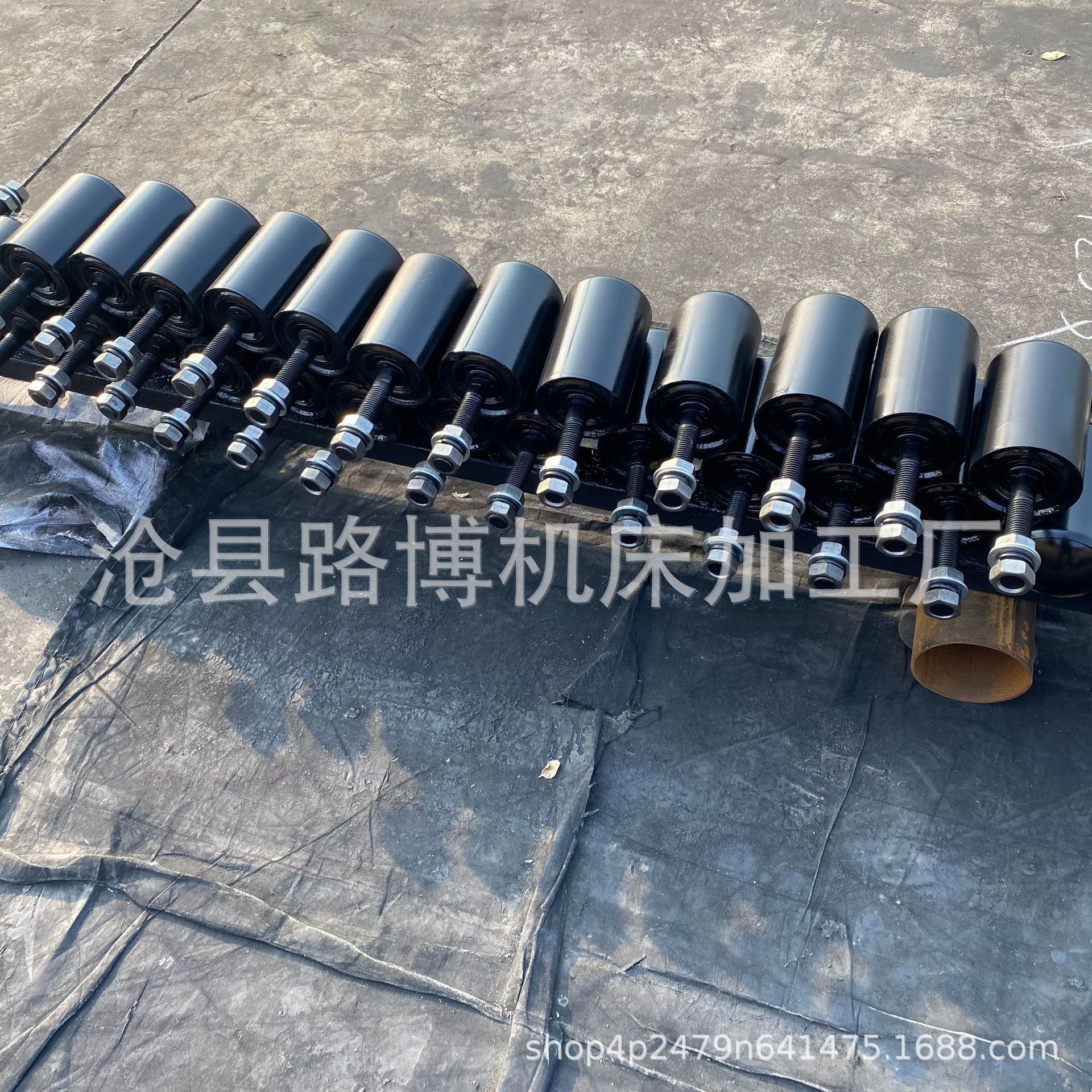 托辊厂家立辊供应 防跑偏边辊 螺纹立辊 非标挡辊 制造各种立棍-阿里巴巴