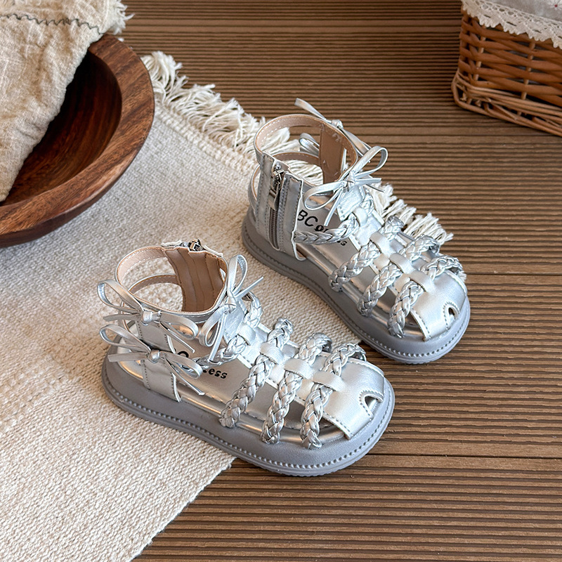 Sandálias infantiles verano 2026 nueva moda de niñas versátil con suela suave zapatos princesa zapatos de arco de niñas zapatos individuales image 8