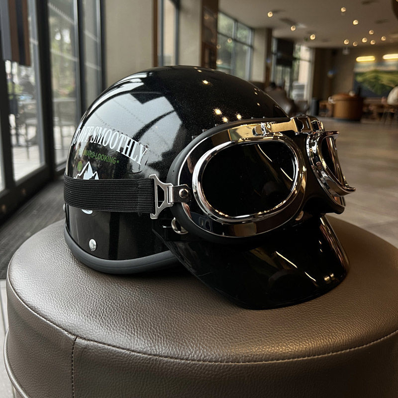 Compatible retro electric helmet