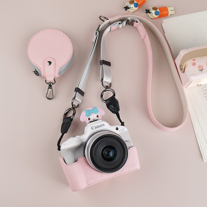 Suitable for Canon R50 camera case R10 micro single protective case R100 base bag accessories R5 leather case cute protective case Suitable for Canon R50 camera case R10 micro single protective case R100 base bag accessories R5 leather case cute protective case