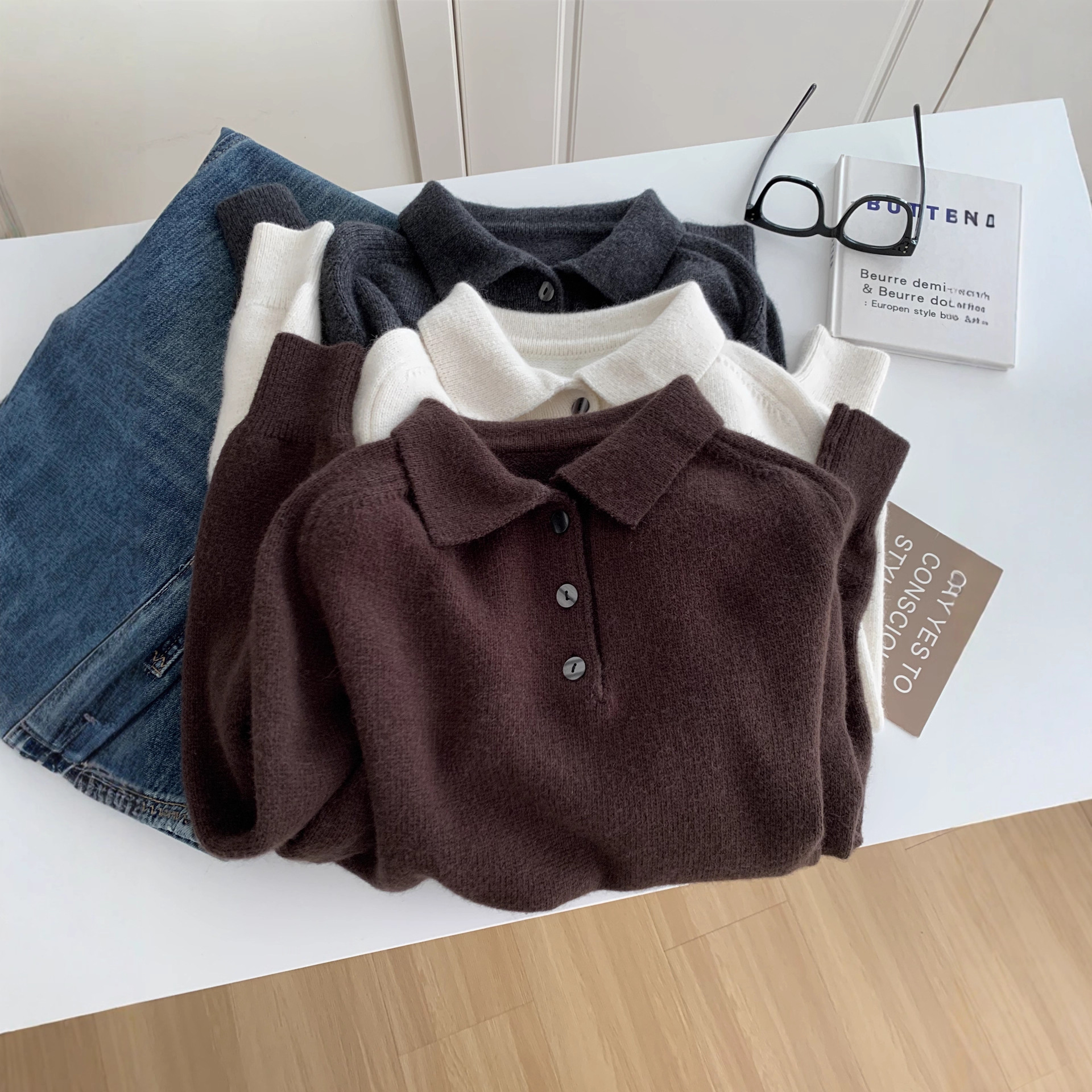 复古纽扣翻领兔绒套头针织衫女秋冬软糯亲肤绵羊毛套头气质款毛衣