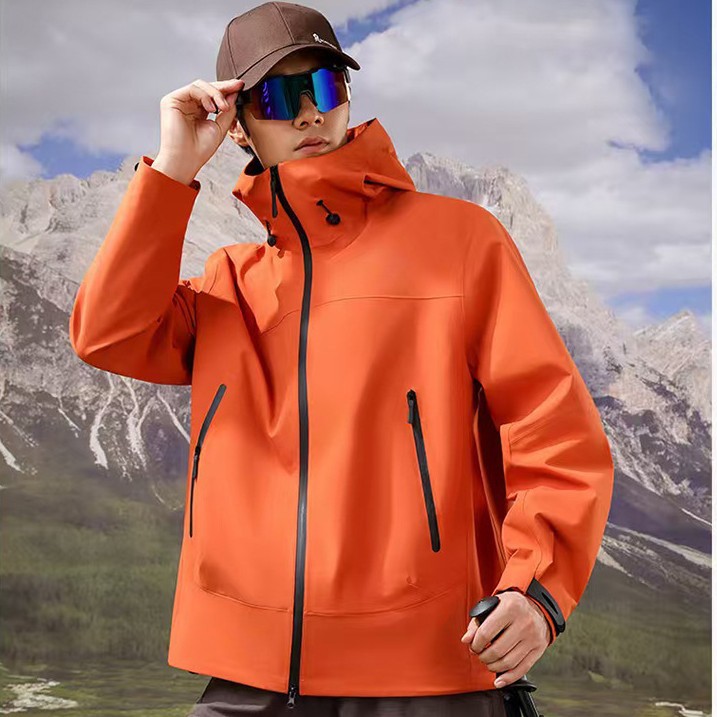 Fully Heat-Sealed Mountain Jacket for Men and Women, Windproof Hooded Single-Layer Jacket, Outdoor Mountaineering Travel Jacket