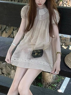 去茶山 茶歇系列 苎麻娃娃领蕾丝连衣裙女减龄显瘦宽松甜美短裙