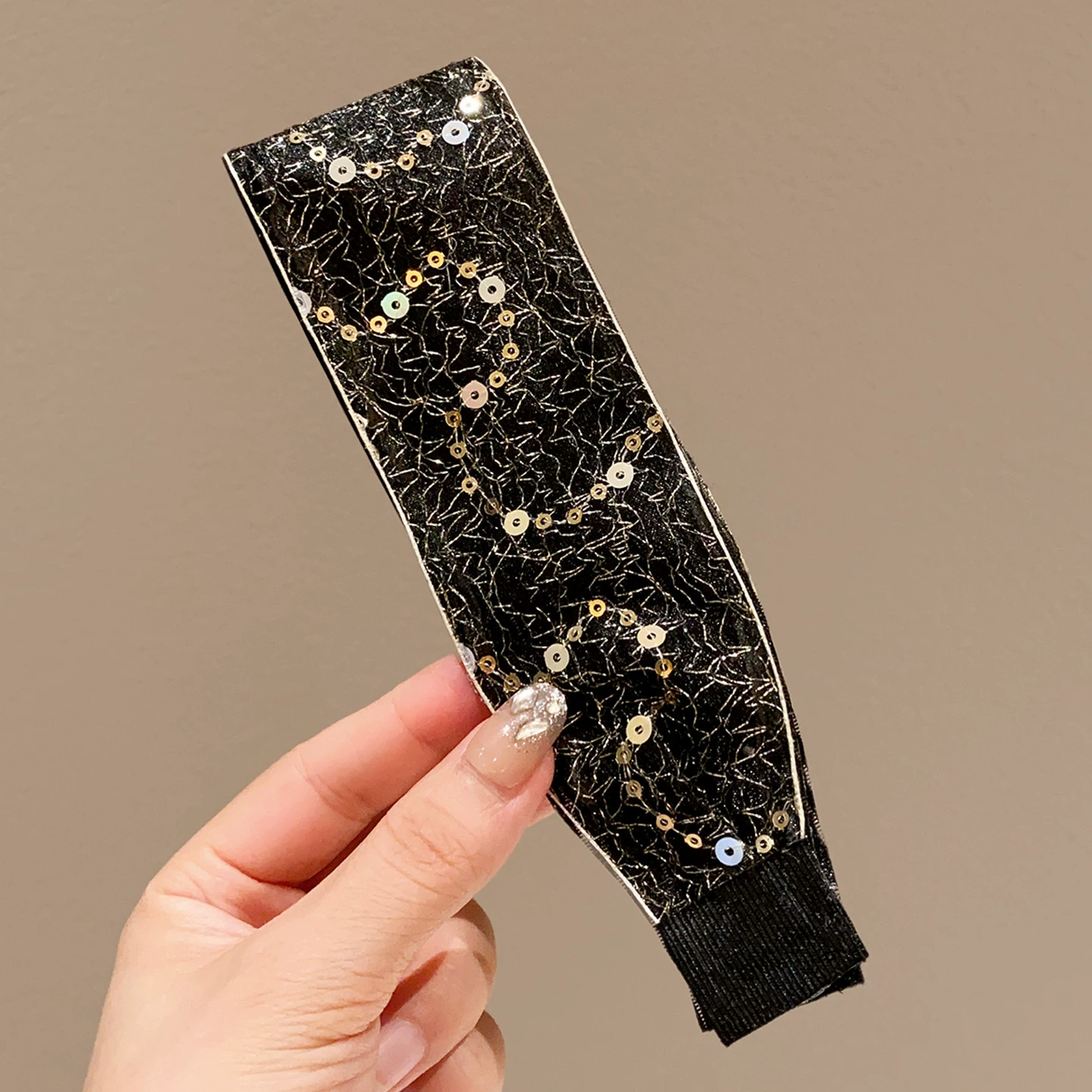 Fashionable headband with velcro, cute bangs