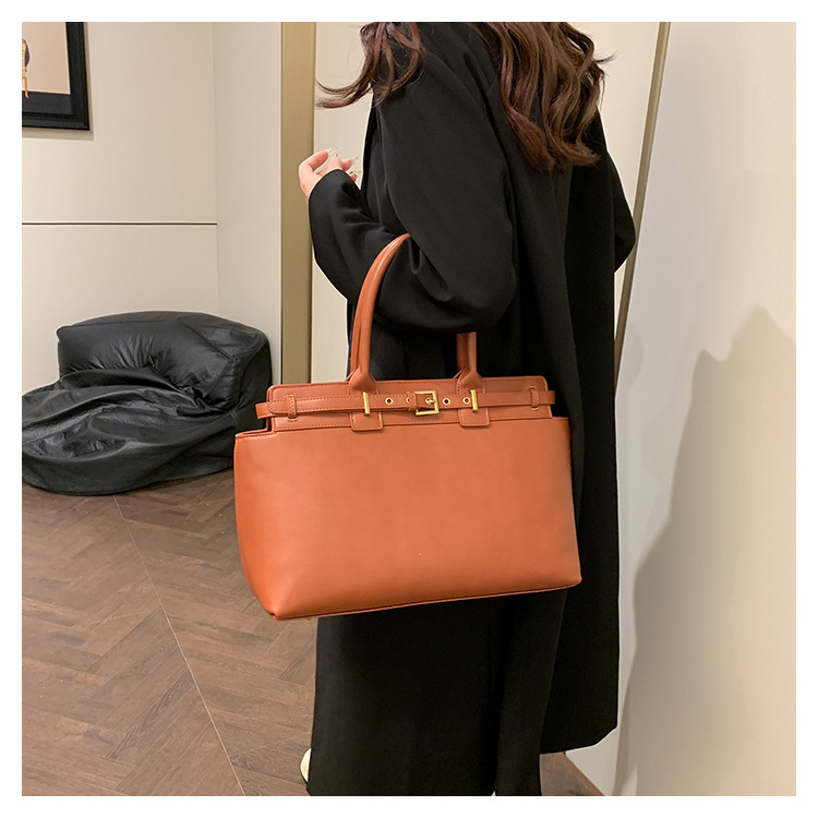 Bolsa de mano de comercio exterior transfronterizo para mujeres nueva moda europea y americana de alta calidad sensación de gran capacidad exquisita bolsa de hombro de viaje