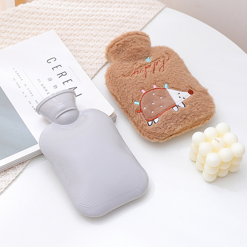 New hot compress stomach warm water bag velvet cover small student hand warmer light luxury cartoon plush water-filled hot water bottle