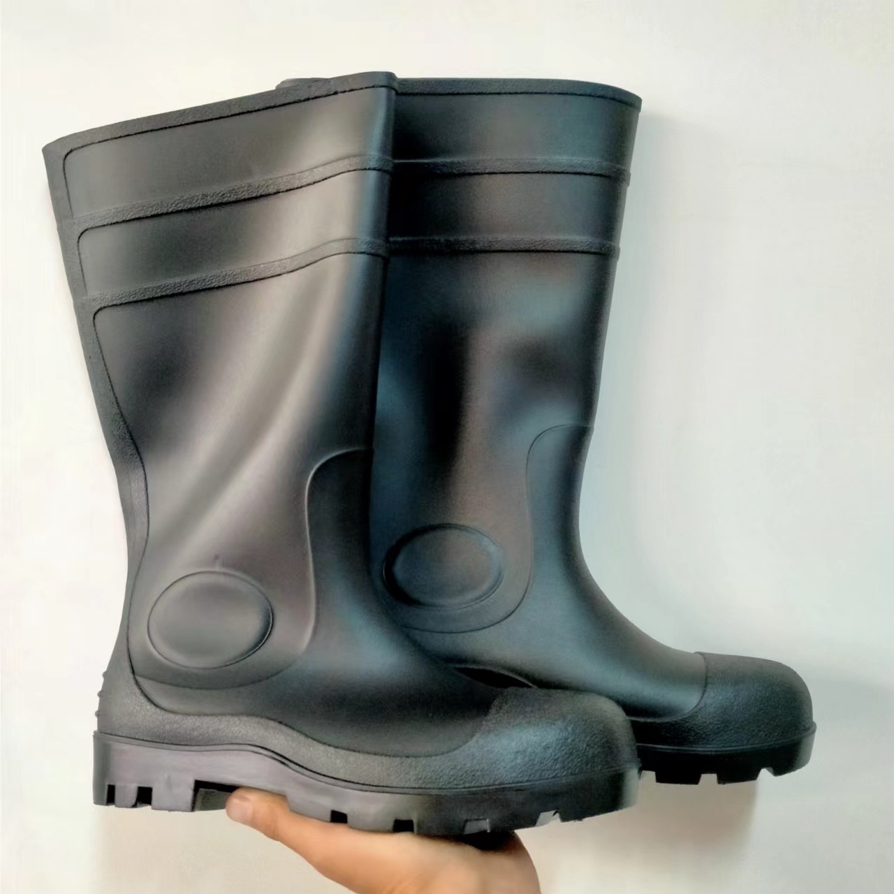 高筒黑色ＰＶＣ防水防砸靴高38厘米钢包头防砸防刺穿矿工靴