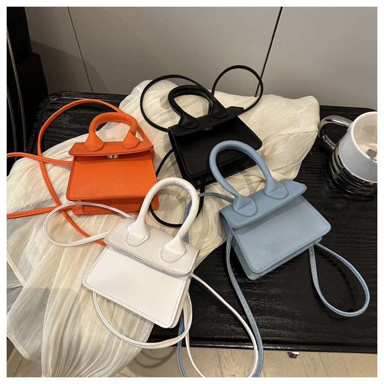 86g Weight Magnetic Buckle Closure Type Single Shoulder Strap, Top Handle Strap Type Shoulder Bag Bags Type Casual Occasion Pu Leather Material Solid Color Pattern All Seasons Season Women's Gender Streetwear Style Square Shape Small Size Women's Small Pu Leather Solid Color Streetwear Square Magnetic Buckle Shoulder Bag 13
