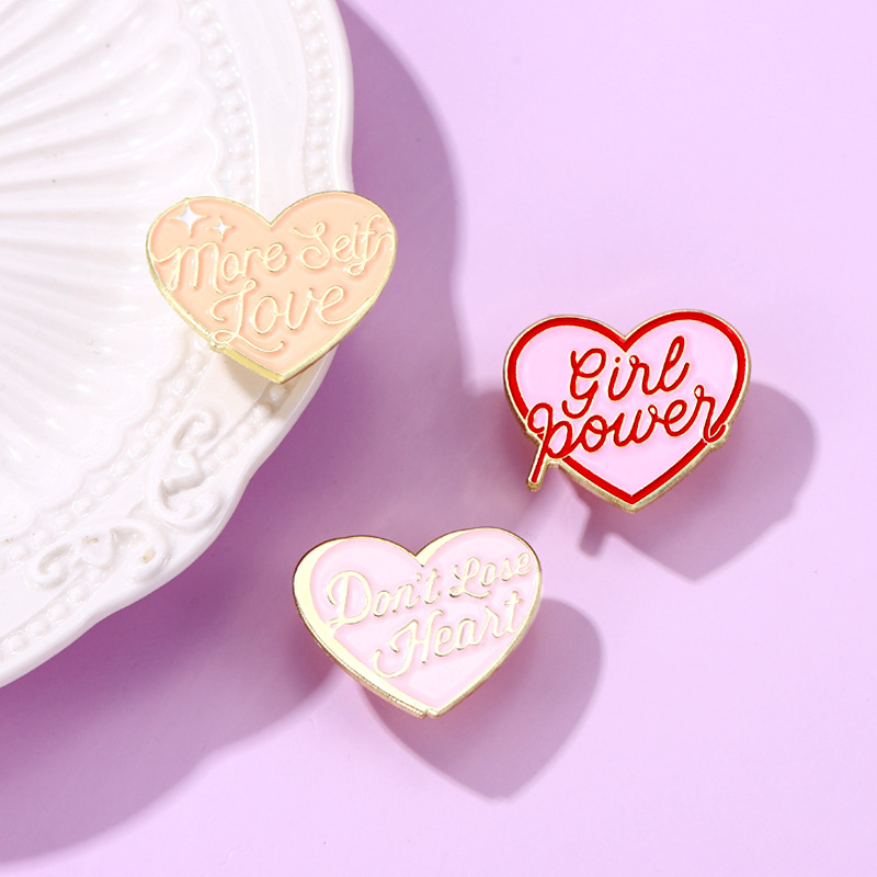 6g Weight Brooches Classification Casual, Daily Occasion Alloy Material Human Face, Letter, Heart Shape Pattern All Seasons Season Unisex Gender Stoving Varnish Design Simple Style Style Simple Style Pin Human Face Letter Heart Shape Alloy Stoving Varnish Unisex Brooches 6