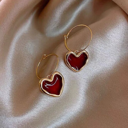 Korean  new trendy wine red heart-shaped earrings, simple temperament, internet celebrity personalized earrings, earrings, retro high-end