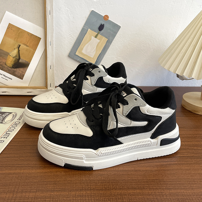 Zapatos de mujer de plataforma baja Otoño e Invierno Zapatos de moda nacionales para mujer 2022 nuevo nicho ins moda deportes casuales Zapatos de mesa