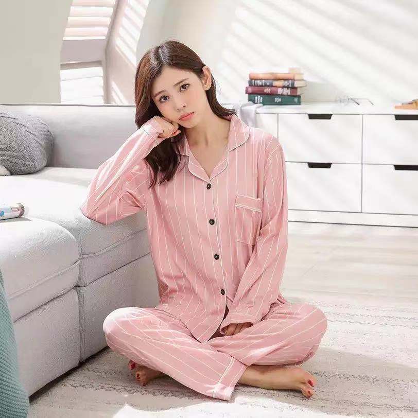 Primavera y otoño pijamas de las mujeres lindo simple traje fresco estudiante flojo Delgado manga larga cardigan leche seda inicio desgaste