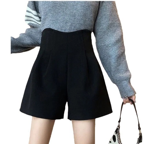 Simple woolen cropped wide-leg bootcut pants for women—autumn/winter high-waisted, figure-flattering, versatile, and perfect as outerwear or base layers.