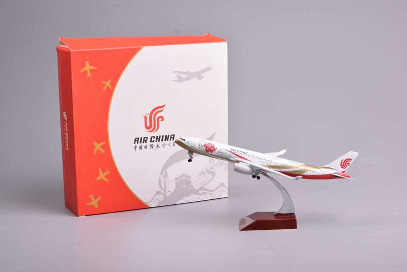 20cm China Airlines Purple A330 Passenger Aircraft with Wheels, Detachable Landing Gear, Alloy Airplane Model Ornament