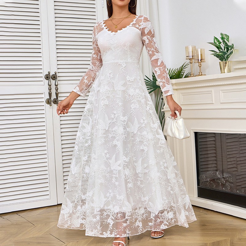 2025 New European And American Lace Women's Long Sleeve Off-Shoulder White Bridal Wedding Dress Gown_ecoleips.com