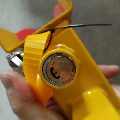 Factory direct sales car tire lock, thickened horn lock, wheel lock, tiger clamp parking space lock, clamp lock 