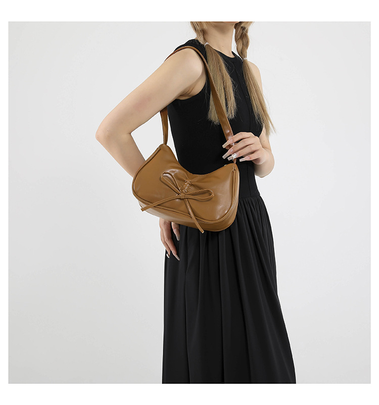 This is a trendy and fashionable single-shoulder crossbody bag with a simple bow design for women's 2024 autumn and winter collection undefined