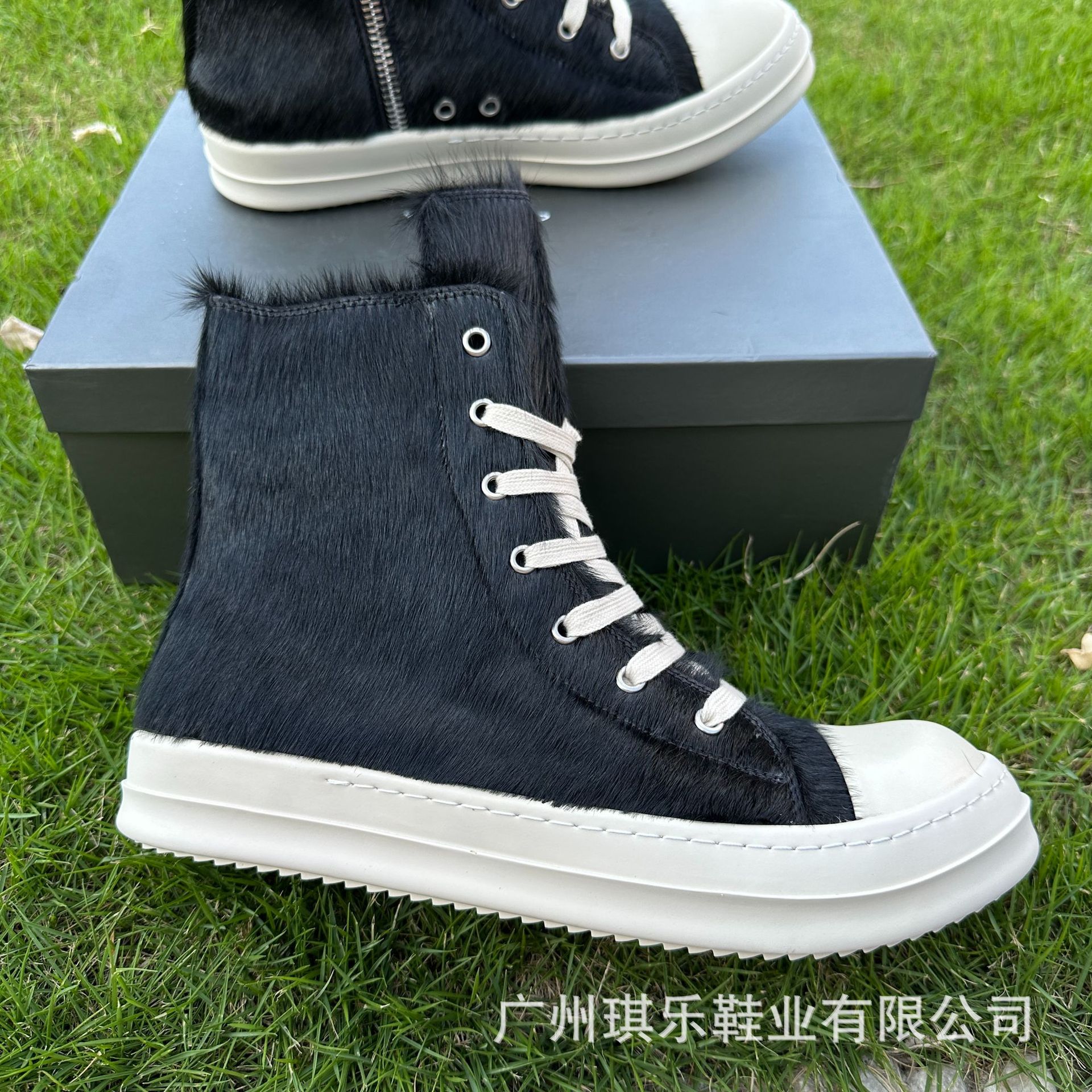 RO zapatos europeos y americanos más tamaño Otoño e Invierno hombres y mujeres de cuero genuino de piel de caballo zapatos de tablero alto par moda de la calle zapatos de moda casual oscuro