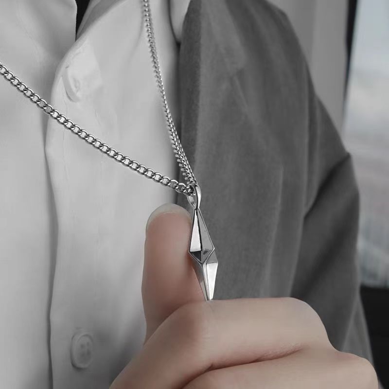 Six-pointed Star Titanium Steel Necklace For Men Geometric Design_voghion.com
