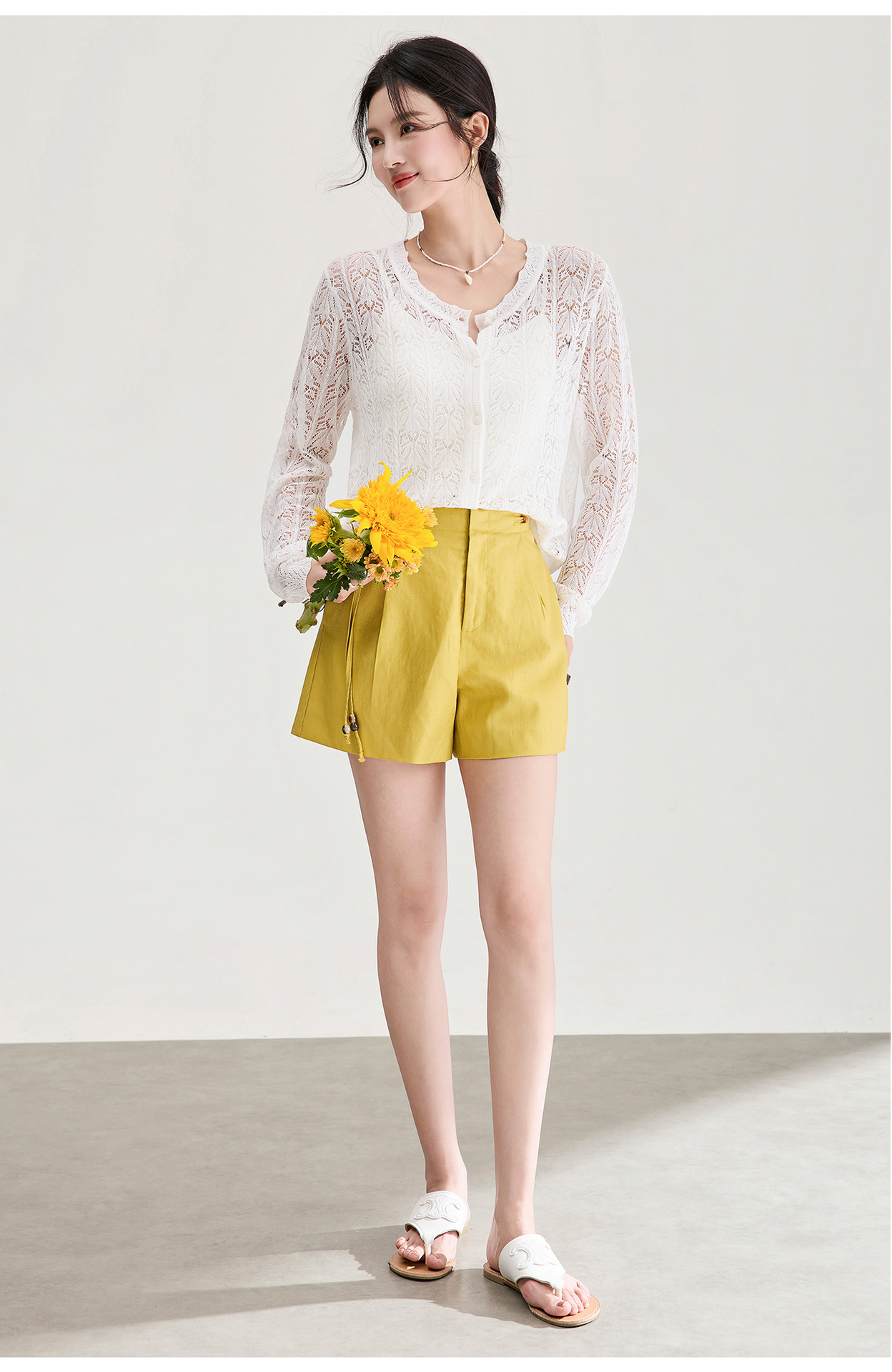 Quần short nữ cạp cao dây buộc phong cách quốc phong rộng thùng thình đính cườm — Xanh lông mòng đen chi tiết 13
