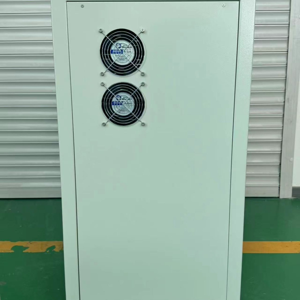 ŷ����˹30KVA��Ƶ��Դ�������ݣ����220V 50HZ������400V 100HZ