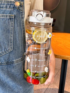 �p�����ˮ��ˮ���\��2000ml�̶��������ܱ����͸ߜ�ˮƿ��Ů��