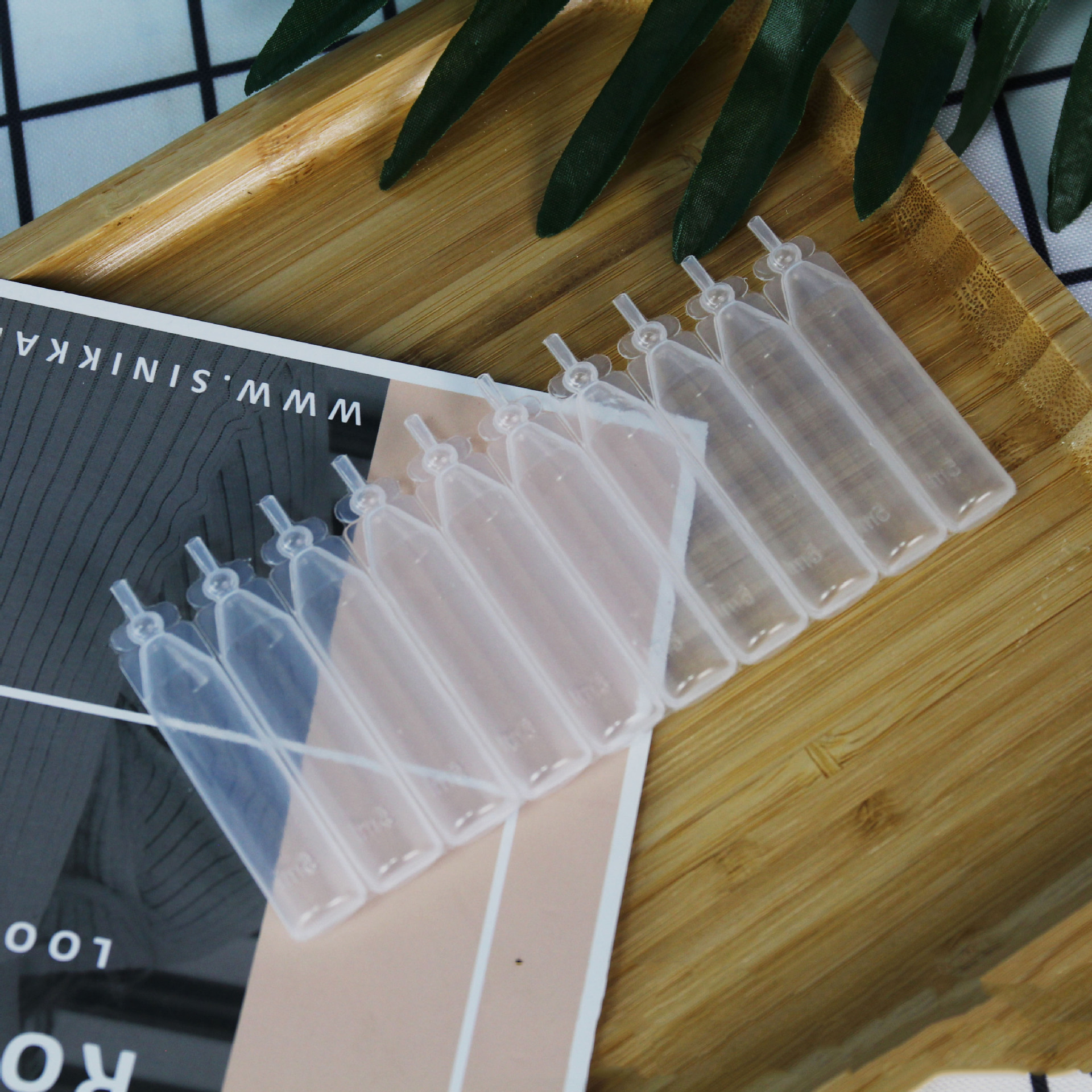 2ml botella de fila líquida 5ml botella combinada veterinaria botella de agua 20ml sub-embalaje conjunto fila botella ojo botella de agua material LDPE