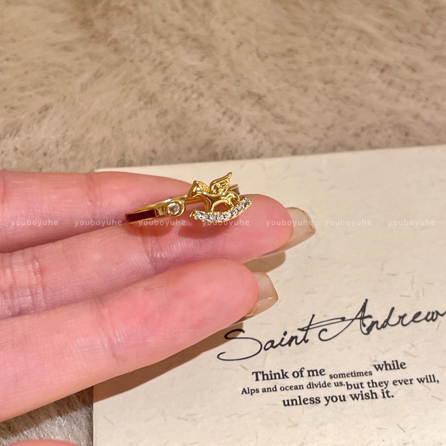 Sparkling Designer Ring For Women, Elegant And Comfortable Piece_voghion.com