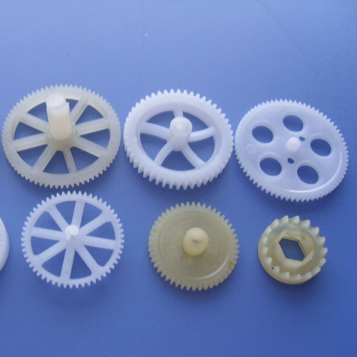厂家生产供应模型飞机齿轮及配件          精密塑胶齿轮