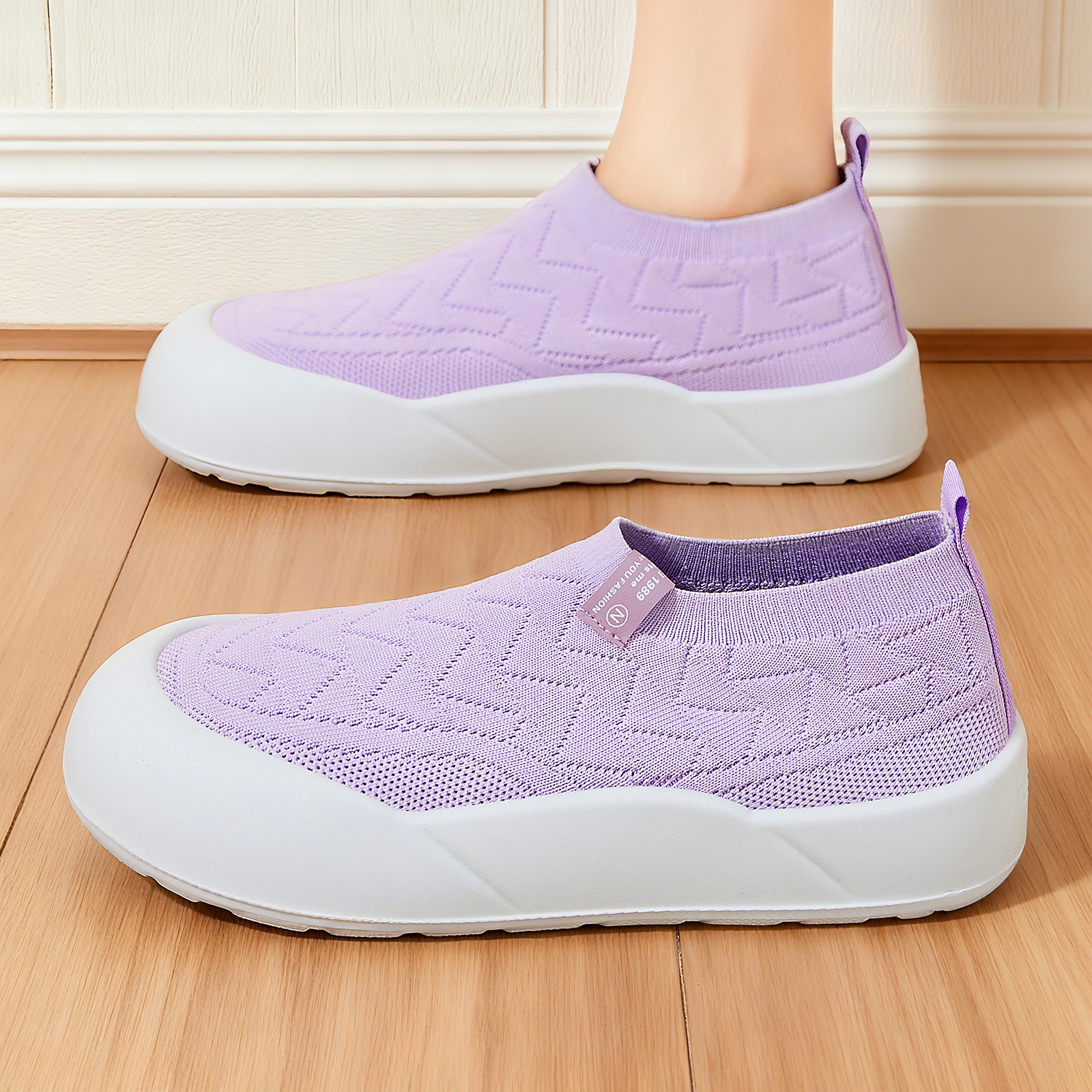 Zapatos, zapatos de mujer, zapatos individuales de moda de todo fósforo de verano, suela suave, suela gruesa, zapatos cómodos para madre, zapatos casuales de un pie