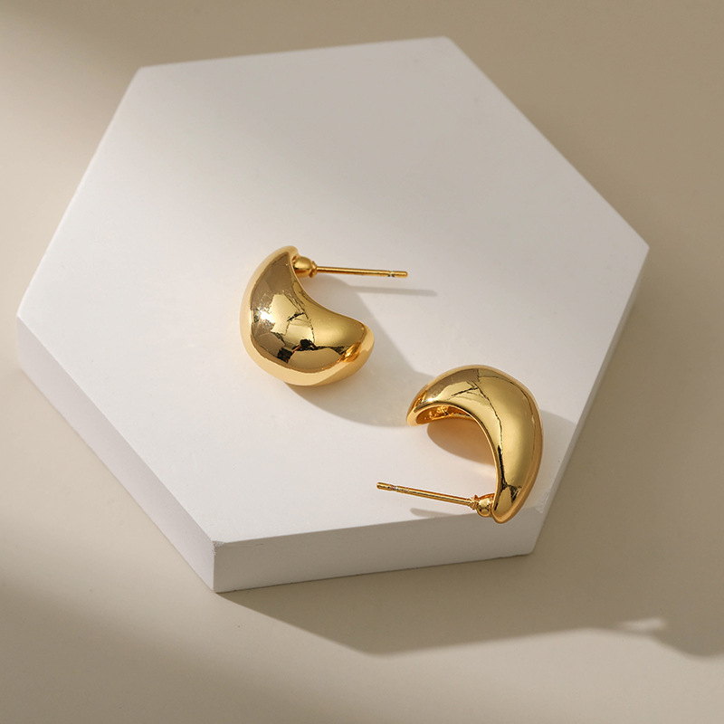 C Shape Pattern Women'S Gender Plating Design 1 Pair Simple Style C Shape Plating Copper 18k Gold Plated Ear Studs